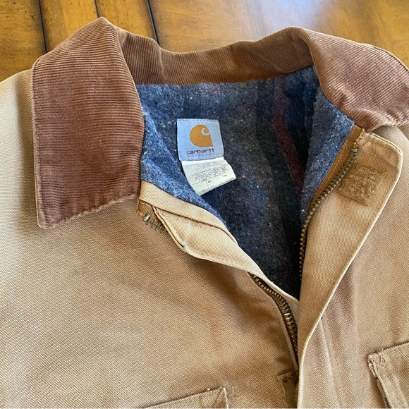 Vintage Carhartt Men's Blanket Lined Tan Chore Jacket, 48 Tall - Picture 3 of 7